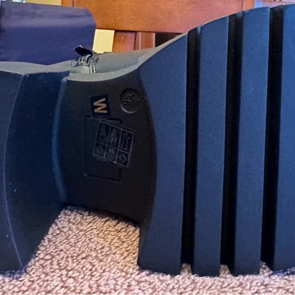 Nwot! ALASKA WIDE FIT BLACK ROUNDED TOE CHUNKY HEEL BOOTS SIZE 5 no box - Picture 7 of 11